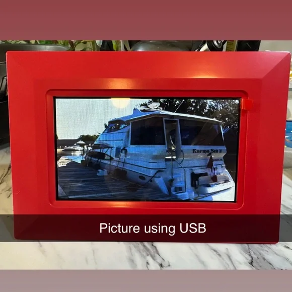 NWT Digital Photo Frame - Picture 7 of 8